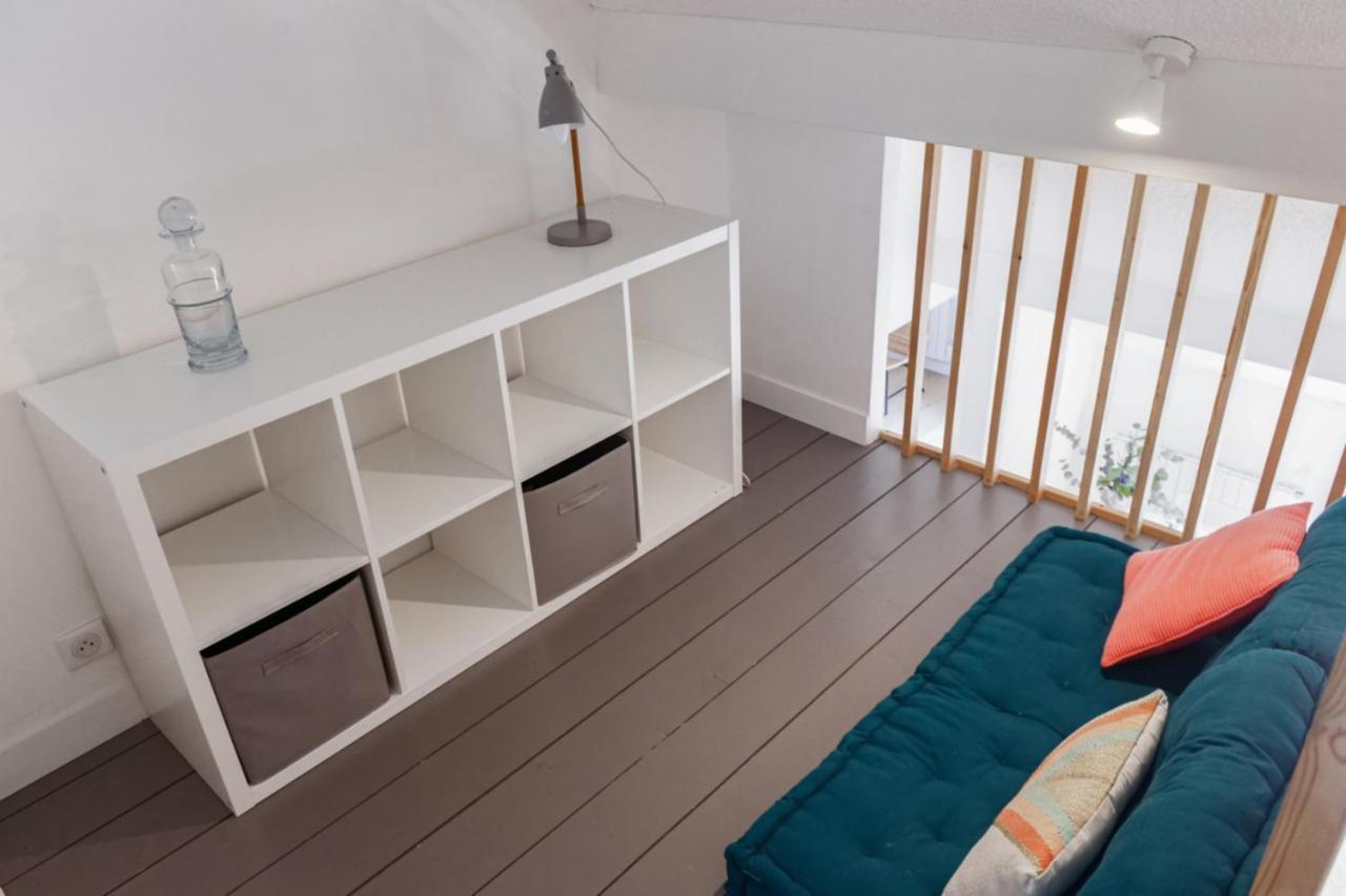 Duplex Volland - Welkeys Apartment Annecy Bagian luar foto