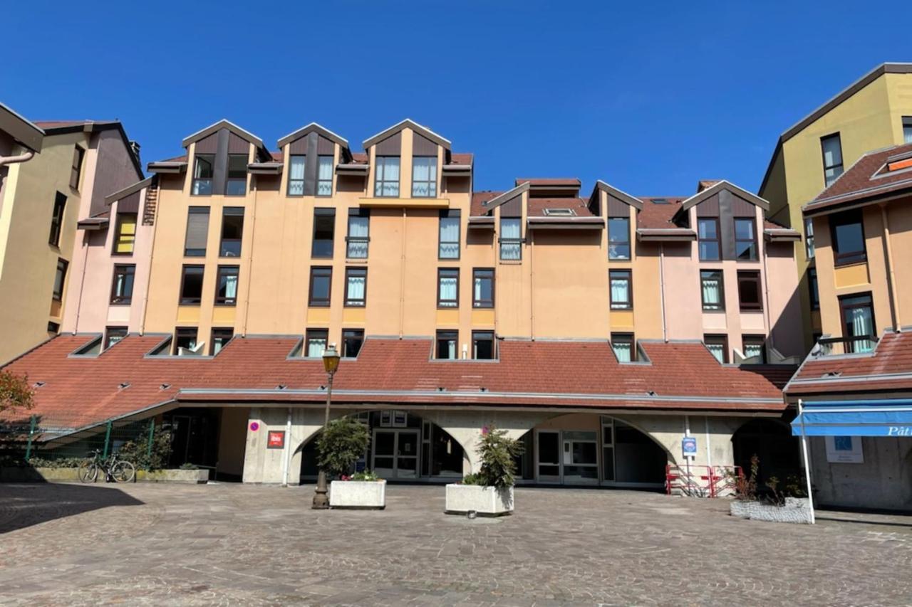 Duplex Volland - Welkeys Apartment Annecy Bagian luar foto